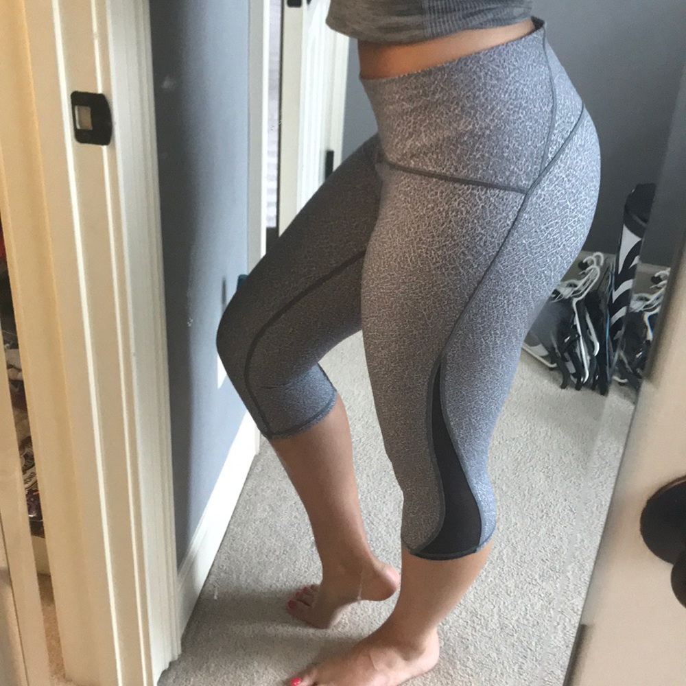 Lululemon cropped leggings